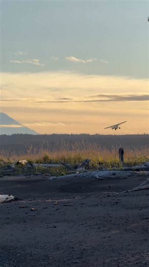 Beach day #aviation #bushpilot #pilot #piper #alaska | Airplanes In The Wild
