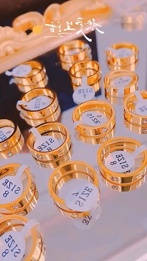 A 70% discount, a ring that you just love at a glance!