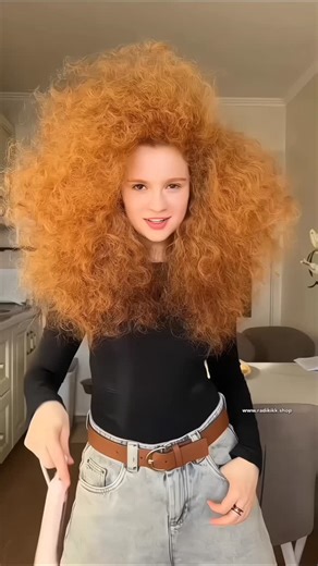 radikikk on Instagram: "Portable Hair Straightener — ellavarkkum perfect styling! 🔥 Travel-friendly, compact design, quick heat-up. Any hair type-il smooth, frizz-free look. USB charging, lightweight — home-ilum travel-ilum salon-quality results. #portablehairstraightener #hairstyling #malayalam #travelbeauty #haircare straightening reels"