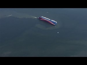 Cargo ship Golden Ray capsizes