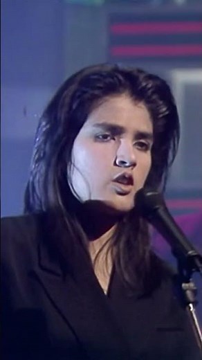 Tanita Tikaram - Top of the Pops - 17th November 1988. See the full clip on my channel.