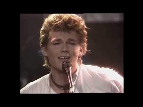 a-ha - Hunting High And Low (live)