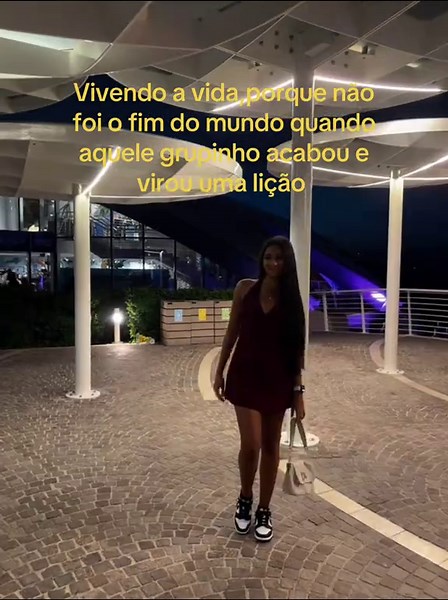 Os vídeos de Sabrina.S 🌷 (@sabrina.dns) com back to friends - sombr