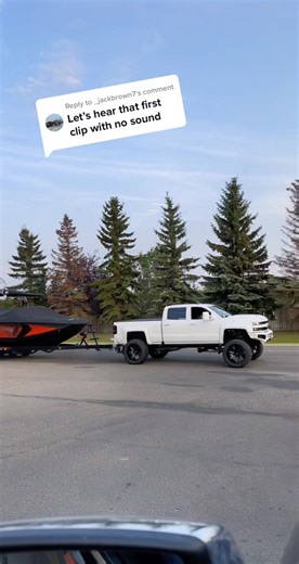 Reply to @_jackbrown7 Axle dump roars #fyp #l5p #deletedl5p #duramax #dmax #chevy #axledump #straightpipe