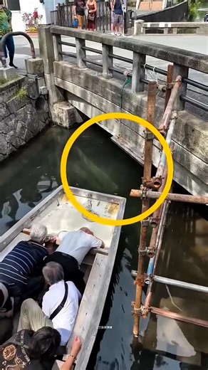 There is a low bridge like this in Japan 🤯