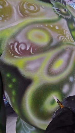 ✨️🌑🦋✨️ Creating a 🌙 Luna Moth inspired bodypainting on Laura 🦋 who won 3rd place at the Fantasy Fest competition! 🎨🏆 #fantasyfest2025 #lanachromium #lunamothmakeup #Halloween | Fine Art, Bodypainting & Airbrush Make-up / bodyart by Lana Chromium