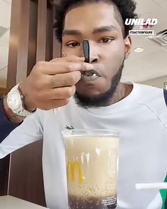 535K views · 543 reactions | Ice cream and coke = Ice cream float  磻 | UNILAD | Facebook