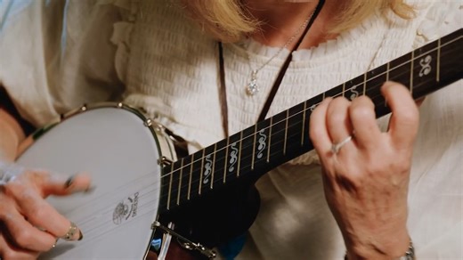 Award-winning 5-string banjoist, Alison Brown demos a Deering Artisan Goodtime banjo by playing the classic fiddle tune "Sally Ann". Take a listen! Find out more this banjo here: https://www.deeringbanjos.com/collections/goodtime-openback-banjos/products/artisan-goodtime-banjo #fiddletunes #3fingerbanjo #banjo | Deering Banjos