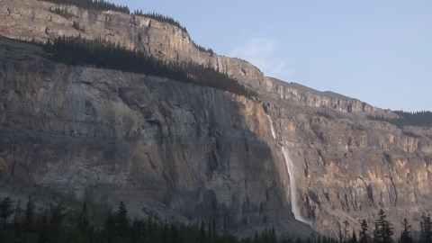 Berg Lake Trail, Mt Robson, BC, แคนาดา [สถานที่น่าทึ่ง 4K]