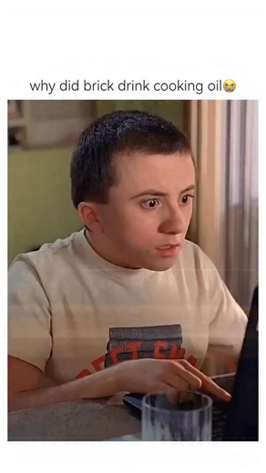 Memes&Moviesplanet on Instagram: "why did brick drink cooking oil 😭 Credit: unknown 🎥: “The Middle,” the endearing and genuinely funny American sitcom that aired from 2009 to 2018, offers a refreshing and authentic glimpse into the daily trials and triumphs of the Heck family, a perpetually relatable lower-middle-class clan residing in the fictional, no-frills town of Orson, Indiana. The series is narrated by the ever-stressed but fiercely loving mother, Frankie Heck (Patricia Heaton), whose e