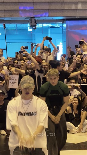 𝗦𝗕𝟭𝟵｜𝗕𝘂𝘀𝗸𝗶𝗻𝗴 🚄 🚉 ᴛᴀɪᴘᴇɪ ᴍᴀɪɴ ꜱᴛᴀᴛɪᴏɴ #SB19 #officialsb19 #sb19official #Stell #Justin #sonymusic #sonymusicph #busking #taipeimainstation @SB19 Official @台灣索尼音樂 @Sony Music PH @Stell Ajero @justin @1Z Entertainment