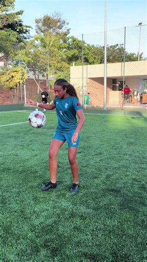 Vanessa 🔥🔥🔥💚💚#hoopers_fc #angola🇦🇴 #futebol #football #angola🇦🇴portugal🇵🇹brasil🇧🇷