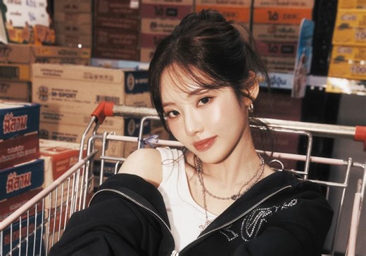 fromis_9's Jiwon will reportedly be the new MC of 'Workdol'