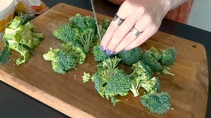 2.8K views · 19 reactions | There's so many reasons why you're going to love this easy Broccoli Pasta recipe. 1) It's all made in one pot! 2) It's ready in 15 minutes! 3) It's only 248 calories a serving! Loving it, right? Get the recipe: https://brooklynfarmgirl.com/broccoli-pasta/. | Brooklyn Farm Girl | Facebook