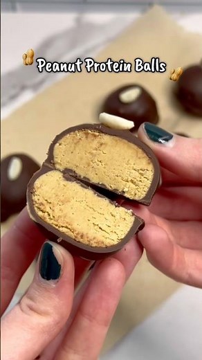 The Easiest Peanut Protein Balls🥜