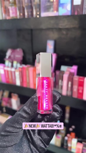 Juicy shine in one swipe ✨💋 Fenty Gloss Bomb — the ultimate high-shine gloss with a smooth, non-sticky feel and that perfect finishing touch. Available in-store at DeFreitas Trading 🤍 📍 Pickup available at 29 Queen Street, Kitty. Delivery options are also available for your convenience!