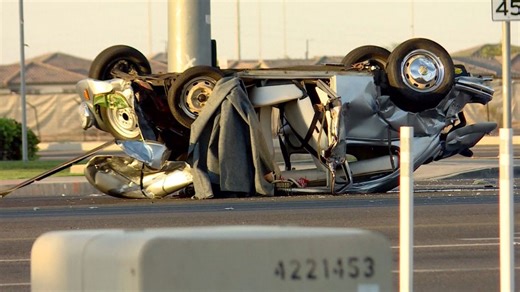 One dead, several injured in car crash in Arizona