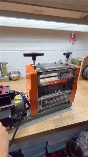 Stripping down copper wire - Vevor Electric Wire Stripper #tools #copper #diy #recycling