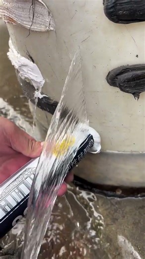 What to do if a bucket, wooden bucket, or plastic bucket breaks and leaks? #shortsfeed