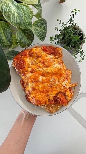 Eating Healthy Today | The Perfect Chicken Parm Recipe 🧀✨ (via: @maxiskitchen) This is my absolute favorite method for making crispy, cheesy, and flavorful... | Instagram