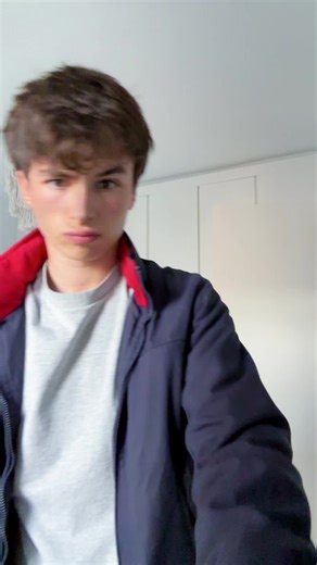 Videos de vic (@vic.carretero) con “Original Sound - Unknown”