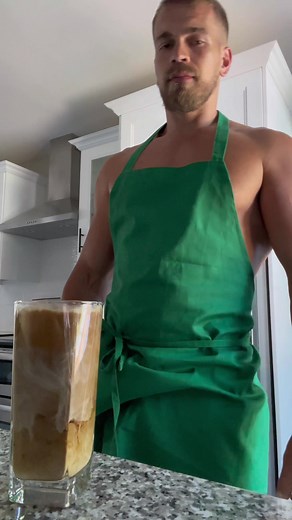 Replying to @Fabian Heavy cream.