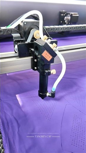 The assembly process of hat #hat #manufacturer #embroidery #factory #fashion #oem #custom＃baseball