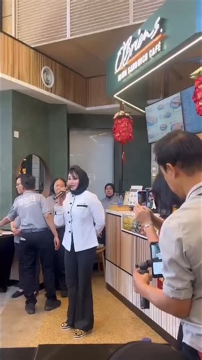 Puan Sri Nisa Bakri Official | COLLABORATION Many SME businesses do not fully understand the prospect, advantages , pro and cons of collaboration. Some may not even... | Instagram