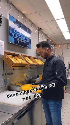 Heerlijk Broodje Kip met Dillesaus en Siracha Saus