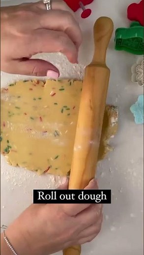 How to make festive holiday shortbread cookies 🎄🍪