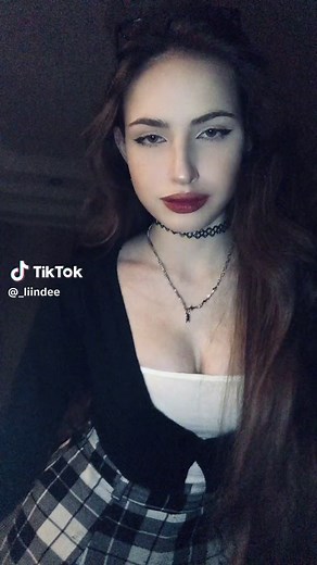 Fashion Inspiration: Styling Tips with a Plaid Skirt