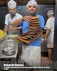 2.5M views · 13K reactions | 70+ Year's Old Most Iconic Dosa Place In Bangalore, Vidyarthi Bhavan | Karan Thakkar | Facebook