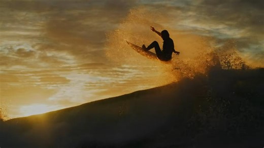 Surfers pursue "best job in the country"