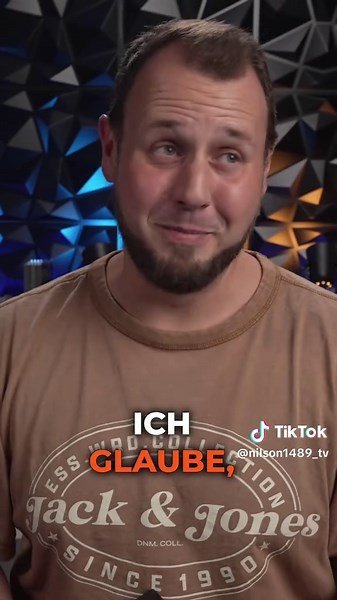 Nie wieder OBS mit der Maus steuern! Ich meine Geräte zum Steuern des Streams gibt es schon länger, aber Ulanzi hat mit dem D200X und dem D100H wirklich preislich was gemacht. Die Geräte sind super verarbeitet, die Software läuft stabil und hat eine Unmenge an Integrationen mit an Board. Muss sagen, dass ich positiv überrascht bin! ⬇️ Links in meiner Bio! #ulanzi #ulanzieurope #D200X #D100H #creativedeck