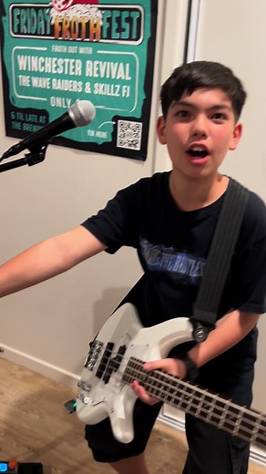 Can’t get better than those homemade smoke machines 😁 #tiktok #smoke #indie #funny #viral #fyp #foryou #band #music #musician #drums #guitar #trending