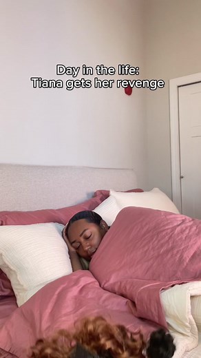 For everyone saying she was going to come alive and haunt me…thanks a lot 🥲 #pov #comedy #relatable #familyvlogs #wigtutorial