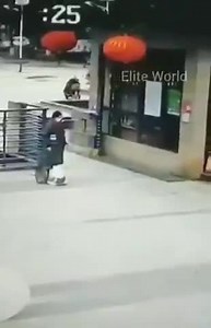 CHINESE PEOPLE FALL DEAD IN STREET FROM CORONA VIRUS