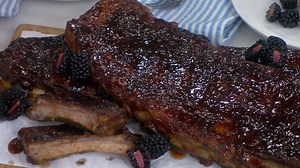 Labor Day recipes: Make blackberry ribs, peach baked beans
