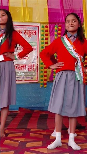 Jhijhiya Dance 💃 Bihar Folk | School Girls Viral Stage Performance #shorts