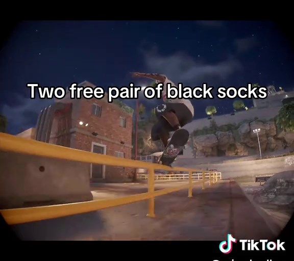 NIKE gave us a free shoe and socks, adidas didn’t 🤷🏽‍♂️ #skate #easkate #skate4 #earlyaccess #fypシ