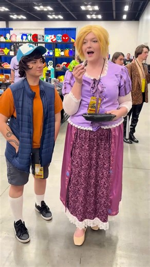 Tell us: Why do you keep coming back to PopCon? For 13 years, fans in Indianapolis have said the same thing: “It’s my favorite con.” “We never miss it.” “It just feels different.” That doesn’t happen by accident. PopCon isn’t a massive corporate tour stop. It’s a locally built, fan-powered pop culture convention in Indianapolis that’s grown because people show up… and then they come back. Because in one weekend you can: 🎭 Meet legends like Patrick Warburton, Sean Astin and Diedrich Bader 🎬 Dis