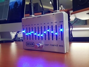 MXR M108 TEN BAND EQ demo by RICCARDO GIOGGI [ENG subs]