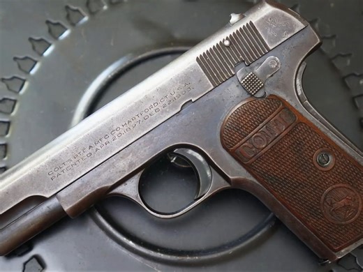 Colt 1908 袖珍 .380 ACP手枪