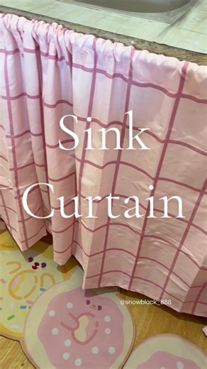 Stylish Sink Curtains for Your Kitchen Decor