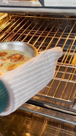 From pan to plate in no time ⏱️✨ This Maple Leaf Prime chicken dinner is loaded with flavour and 25g of protein. | Maple Leaf Foods