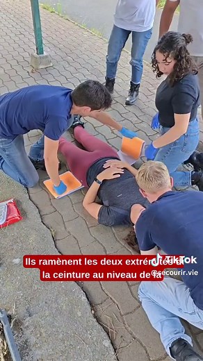 Comment poser une ceinture pelvienne en situation d'urgence