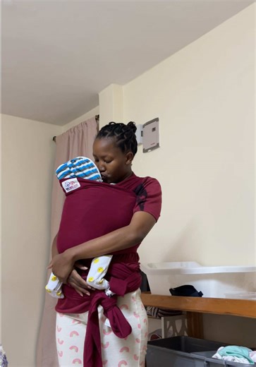 How to Carry Your Baby in a Wrap: A Comprehensive Guide