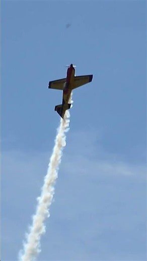 Loopy Loop of Big RC Plane Cap 232