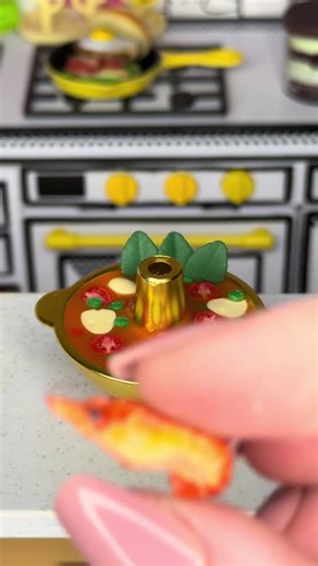 NEW mini brands master chef series 2 ULTRA RARE: tom yum kung soup! 🦐🦐🦐 this was SO MUCH FUN to make!! i was shocked that i got the rare!! @minibrands #minibrands #mini #thailand #fyp #fypシ