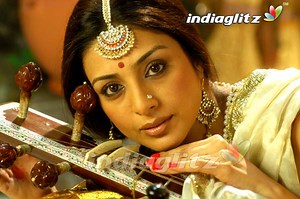 Tabu Photos - Tamil Actress photos, images, gallery, stills and clips - IndiaGlitz.com